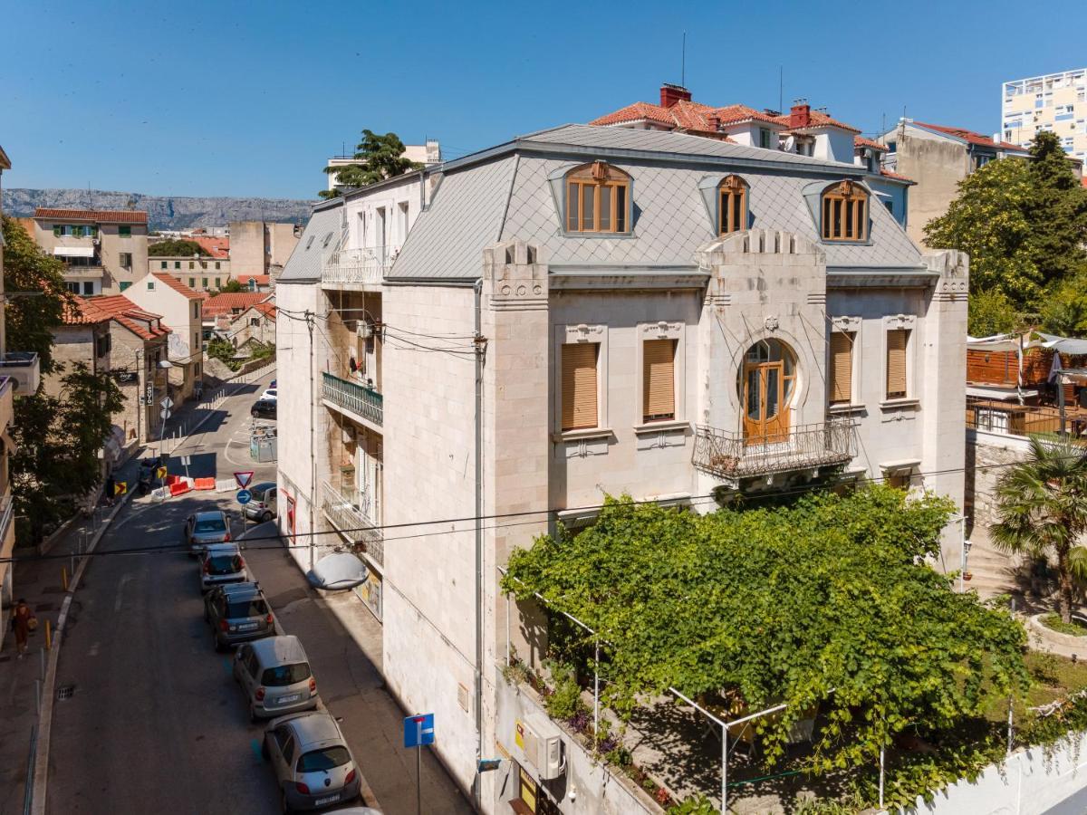 Flos Luxury Rooms Split Exterior foto